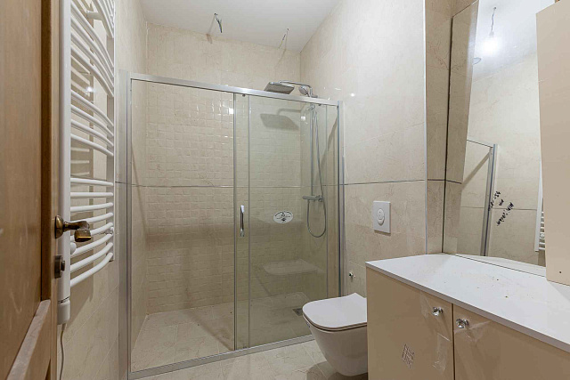A luxurious three-story villa on the first sea line in  Kotor — photo 20